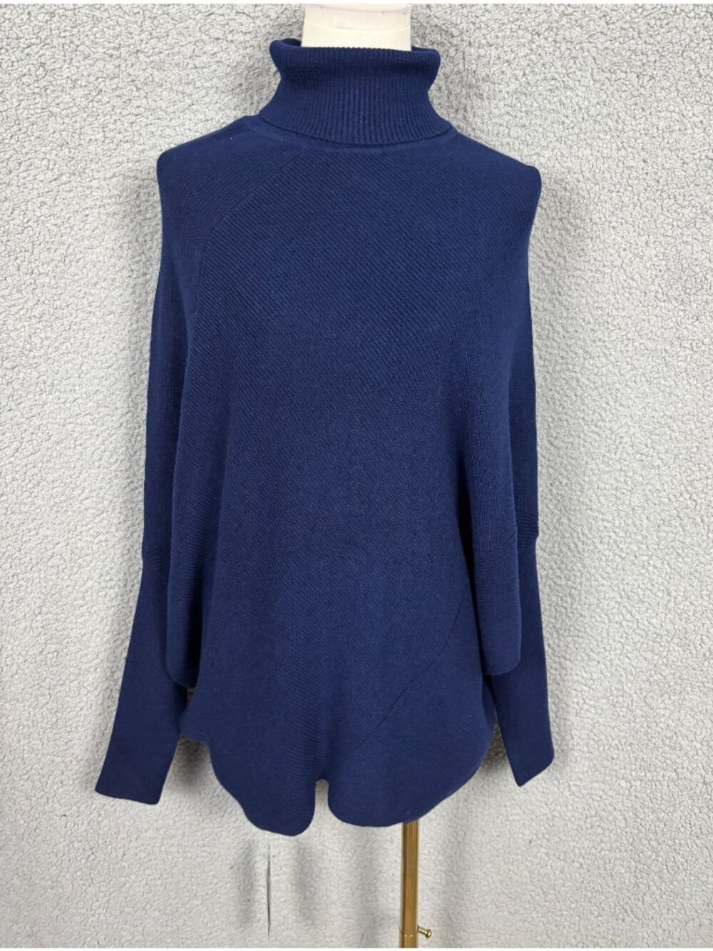 Ciovkis Women's Blue Turtleneck Poncho Sweater Long Sleeves Size Large NWT's.